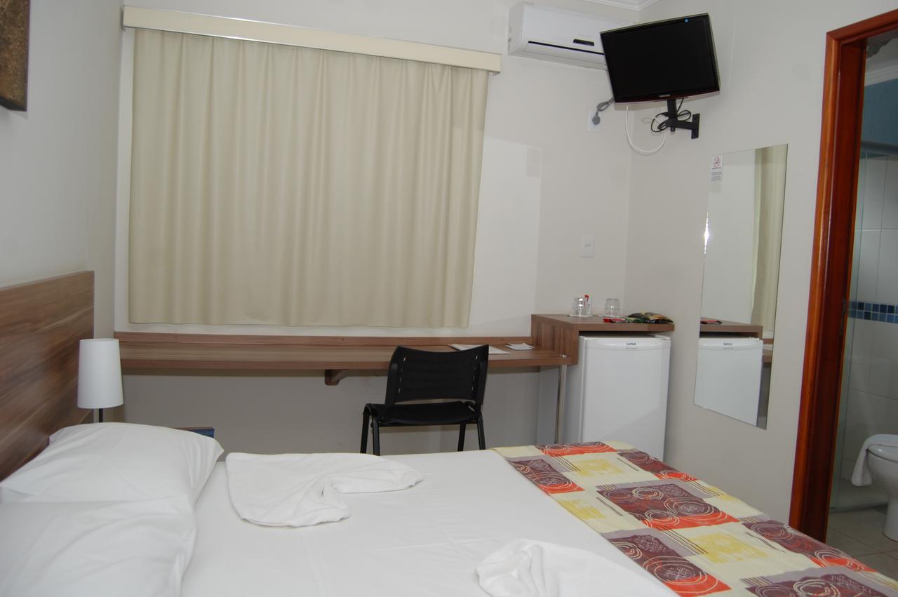 Beira Lago Palace Hotel Morrinhos  Zewnętrze zdjęcie