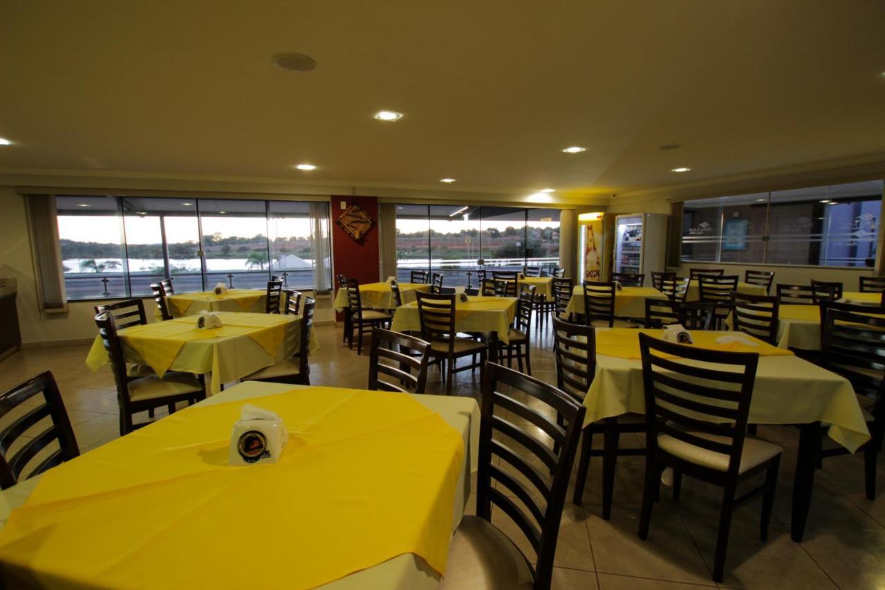 Beira Lago Palace Hotel Morrinhos  Zewnętrze zdjęcie